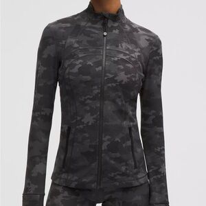 Lululemon Women's Dark Gray Camo Zip-Up Jacket